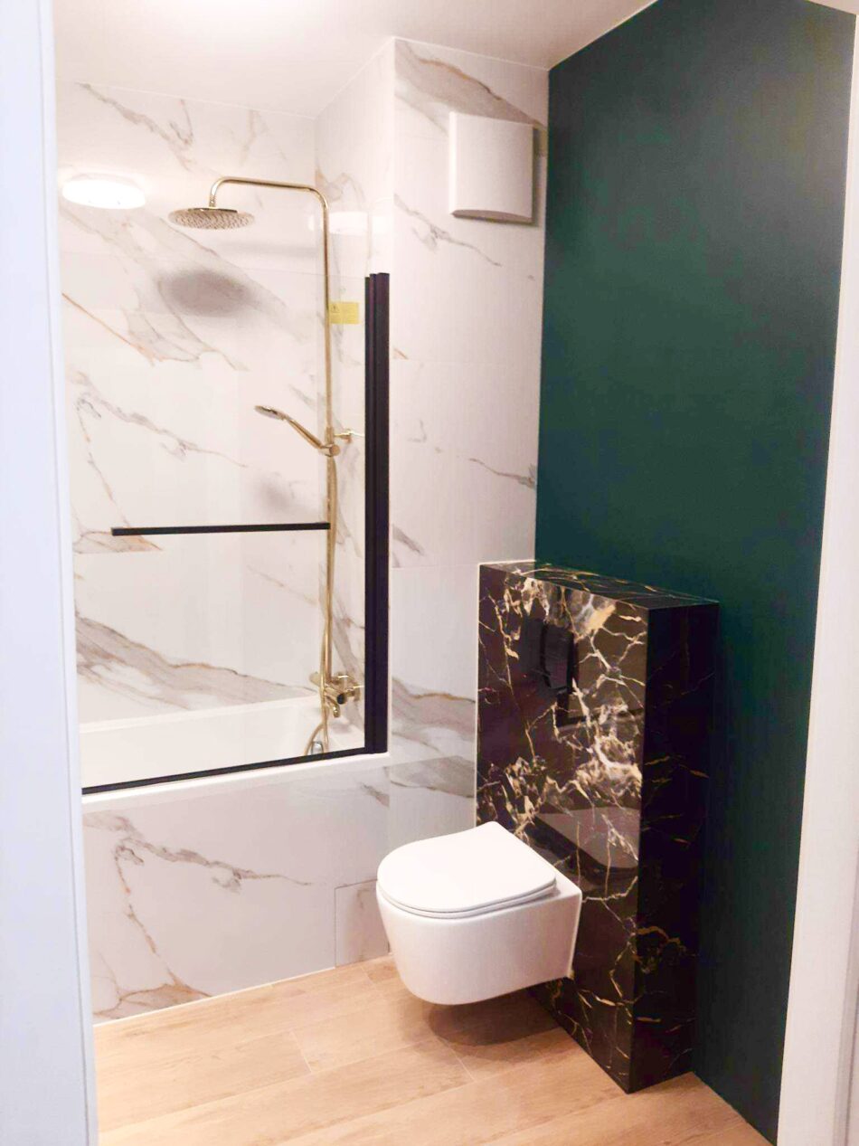 Łazienka z kontrastem – Warszawa